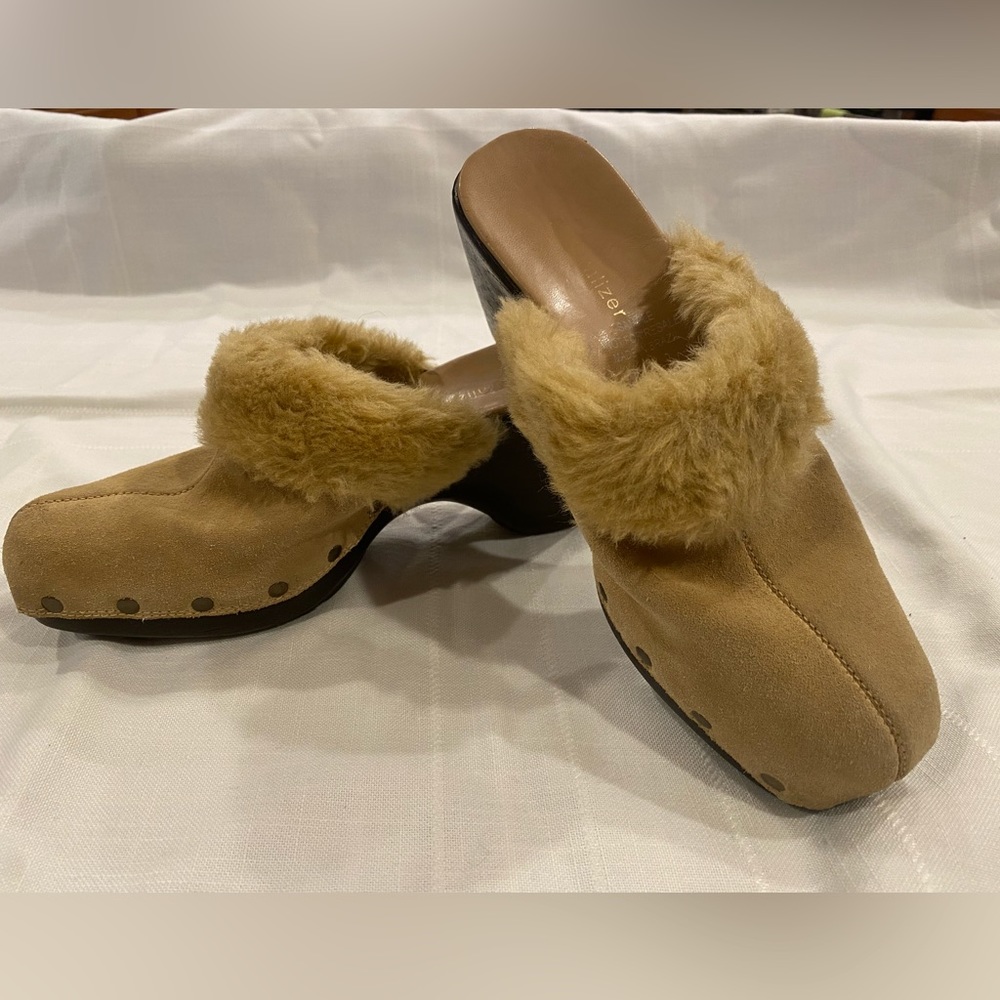Women’s Naturalizer Fur Leather Mule Clogs- Tan Size 7  - lightly used
